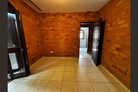 Casa para alugar com 180m², 3 quartos e 5 vagas Casa para alugar com 180m², 3 quartos e 5 vagasQuarto