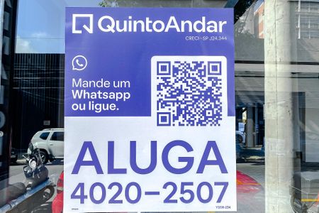 Studio à venda com 33m², 1 quarto e sem vaga Studio à venda com 33m², 1 quarto e sem vagaPlaquinha