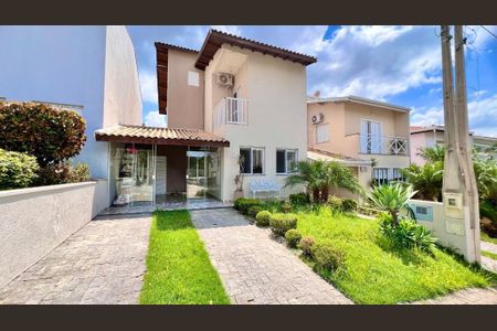 Casa de condomínio à venda com 146m², 3 quartos e 2 vagas