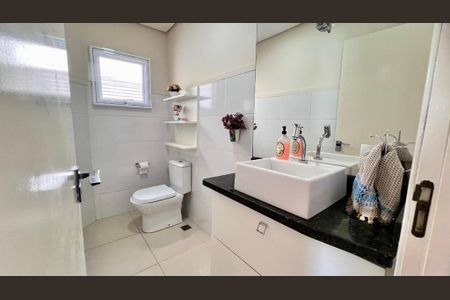 Casa de condomínio à venda com 146m², 3 quartos e 2 vagas