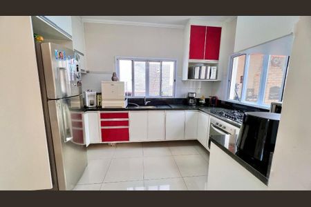 Casa de condomínio à venda com 146m², 3 quartos e 2 vagas