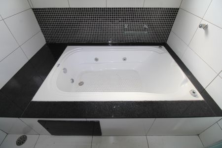 Casa para alugar com 150m², 3 quartos e sem vagaBanheiro da Suíte