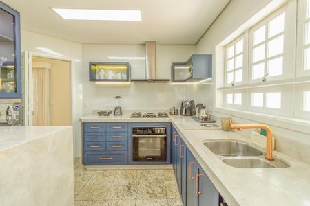 Casa de condomínio para alugar com 315m², 4 quartos e 4 vagas Casa de condomínio para alugar com 315m², 4 quartos e 4 vagasCozinha