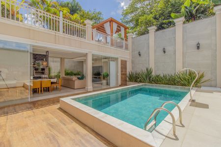 Casa de condomínio para alugar com 315m², 4 quartos e 4 vagas Casa de condomínio para alugar com 315m², 4 quartos e 4 vagasPiscina