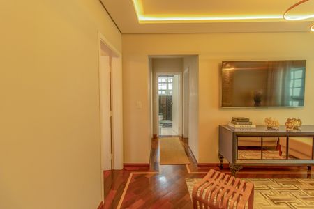 Casa de condomínio para alugar com 315m², 4 quartos e 4 vagas Casa de condomínio para alugar com 315m², 4 quartos e 4 vagasSala Andar superior