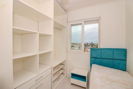 Quarto de apartamento para alugar com 2 quartos, 56m² em Jardim Itu, Porto Alegre