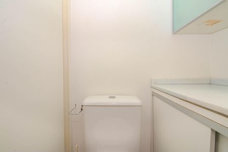 Apartamento à venda com 56m², 2 quartos e 1 vagaBanheiro Social