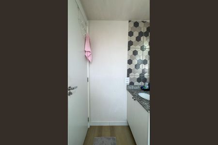 Apartamento à venda com 71m², 3 quartos e 1 vaga Apartamento à venda com 71m², 3 quartos e 1 vagaBanheiro da Suíte