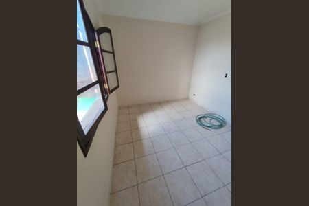 Casa à venda com 3 quartos, 178m² em Parque Jaçatuba, Santo André