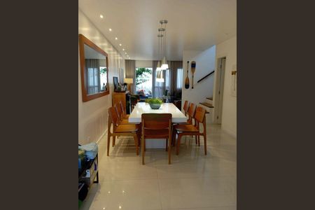 Casa à venda com 3 quartos, 180m² em Brooklin, São Paulo