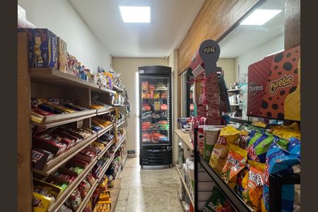 Apartamento à venda com 68m², 3 quartos e sem vagaMini mercado