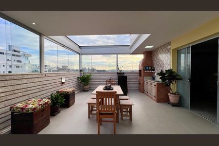 Apartamento à venda com 170m², 3 quartos e 2 vagasTerraço