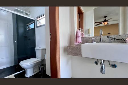 Apartamento à venda com 170m², 3 quartos e 2 vagasbanho