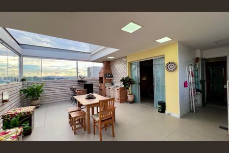 Apartamento à venda com 170m², 3 quartos e 2 vagasTerraço