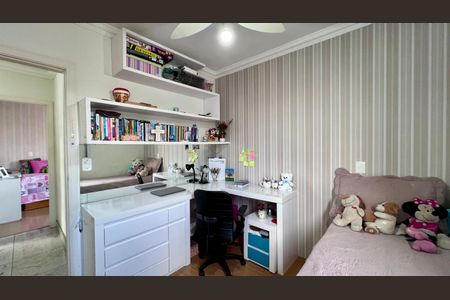 Apartamento à venda com 170m², 3 quartos e 2 vagasquarto 