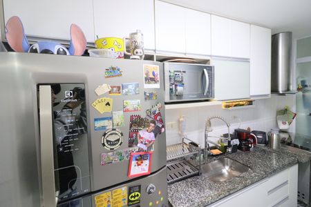 Apartamento à venda com 74m², 2 quartos e 1 vagaCozinha e Área de Serviço