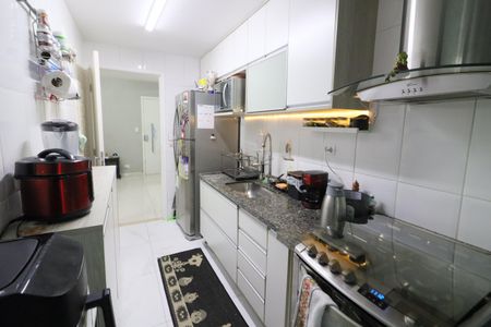 Apartamento à venda com 74m², 2 quartos e 1 vagaCozinha e Área de Serviço