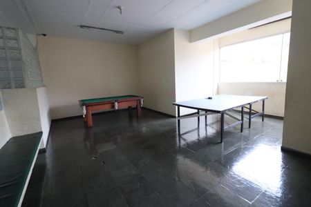 Apartamento à venda com 74m², 2 quartos e 1 vagaÁrea comum - Sala de jogos