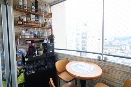 Apartamento à venda com 74m², 2 quartos e 1 vagaVaranda