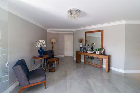 Apartamento à venda com 112m², 3 quartos e 2 vagas Apartamento à venda com 112m², 3 quartos e 2 vagasHall Social