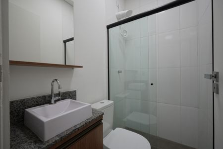 Banheiro de kitnet/studio para alugar com 1 quarto, 18m² em Vila Mariana, São Paulo