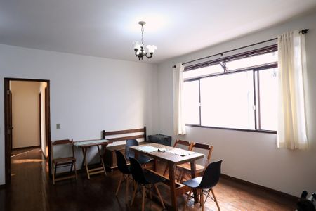 Apartamento à venda com 92m², 3 quartos e 1 vagaSala