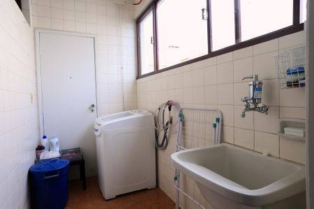 Apartamento à venda com 92m², 3 quartos e 1 vagaÁrea de Serviço