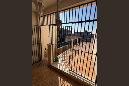 Casa de condomínio para alugar com 140m², 3 quartos e 1 vaga