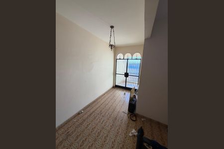 Casa de Condomínio para alugar com 3 quartos, 140m² em Rocha Miranda, Rio de Janeiro