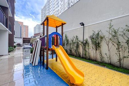 Apartamento para alugar com 27m², 1 quarto e sem vaga Apartamento para alugar com 27m², 1 quarto e sem vagaÁrea comum - Playground