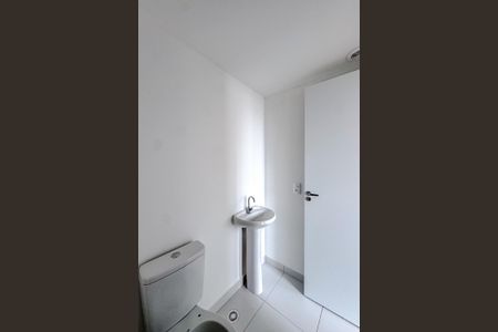 Apartamento para alugar com 27m², 1 quarto e sem vaga Apartamento para alugar com 27m², 1 quarto e sem vagaBanheiro da Suíte