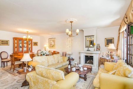 Sala de casa à venda com 6 quartos, 368m² em Partenon, Porto Alegre