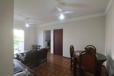 Apartamento para alugar com 76m², 2 quartos e 2 vagasSala