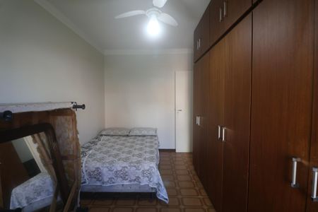 Apartamento para alugar com 76m², 2 quartos e 2 vagasQuarto