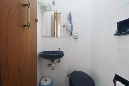Apartamento para alugar com 76m², 2 quartos e 2 vagasBanheiro de serviço