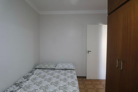Apartamento para alugar com 76m², 2 quartos e 2 vagasQuarto