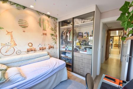 Apartamento à venda com 140m², 3 quartos e 2 vagasSuíte 3