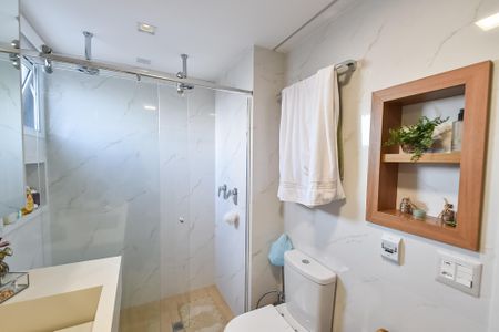 Apartamento à venda com 140m², 3 quartos e 2 vagasBanheiro da suíte 2