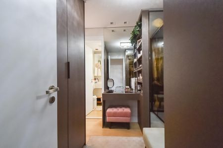 Apartamento à venda com 140m², 3 quartos e 2 vagasCloset da suíte 2