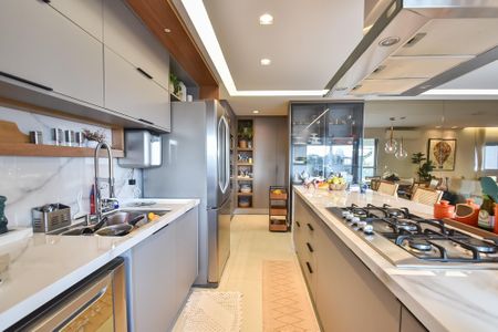 Apartamento à venda com 140m², 3 quartos e 2 vagasCozinha