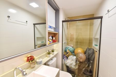 Apartamento à venda com 140m², 3 quartos e 2 vagasBanheiro da suíte 1