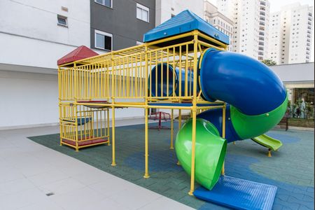 Apartamento à venda com 140m², 3 quartos e 2 vagasÁrea comum - Playground