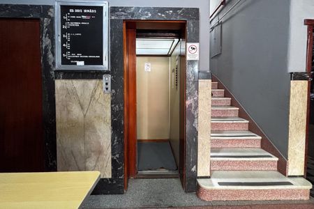 Apartamento para alugar com 100m², 3 quartos e sem vagaElevador