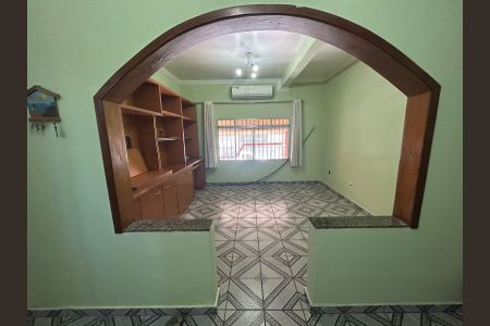 Sala de casa à venda com 4 quartos, 360m² em Jardim Campo Limpo, São Paulo