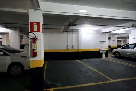 Apartamento para alugar com 75m², 2 quartos e 1 vaga Apartamento para alugar com 75m², 2 quartos e 1 vagaGaragem