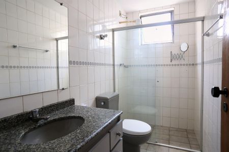 Apartamento para alugar com 75m², 2 quartos e 1 vaga Apartamento para alugar com 75m², 2 quartos e 1 vagaBanheiro