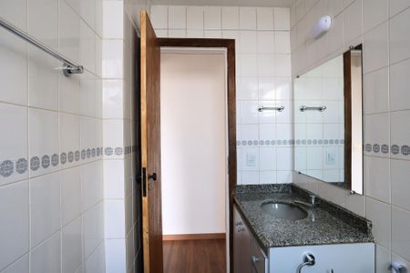 Apartamento para alugar com 75m², 2 quartos e 1 vaga Apartamento para alugar com 75m², 2 quartos e 1 vagaBanheiro