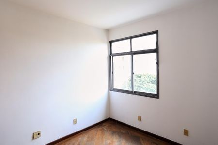 Apartamento para alugar com 75m², 2 quartos e 1 vaga Apartamento para alugar com 75m², 2 quartos e 1 vagaQuarto