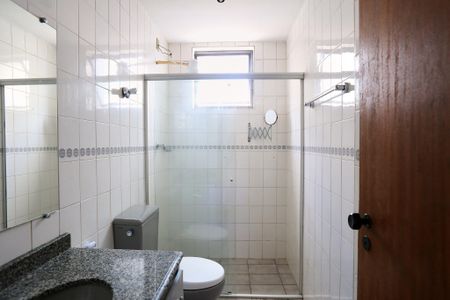 Apartamento para alugar com 75m², 2 quartos e 1 vaga Apartamento para alugar com 75m², 2 quartos e 1 vagaBanheiro
