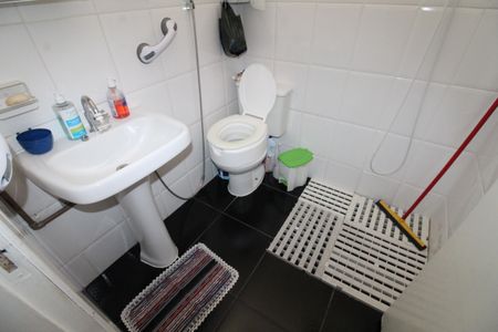 Banheiro de apartamento para alugar com 1 quarto, 97m² em Conjunto Residencial Trinta E Um de Marco, São José dos Campos